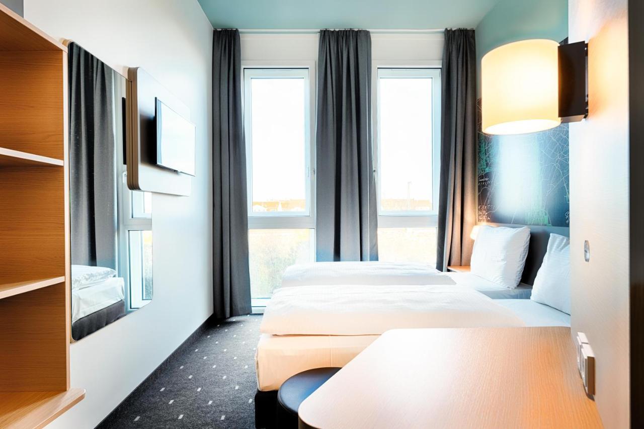 Отель Nuernberg-west 3*
